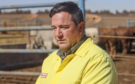 Agriculture minister calls for private sector partnership to combat foot-and-mouth disease crisis