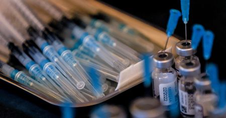 Omicron variant now accounts for 95% of new sequenced cases in the US; South Africa registers 8,078 new cases