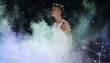 Justin Bieber engaged to model Baldwin: reports