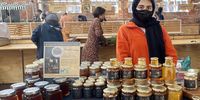 Teenage businesswoman Sana Khan at her stall, Neighbourgoods Market, Old Biscuit Mill. (Photo: Bianca Coleman)