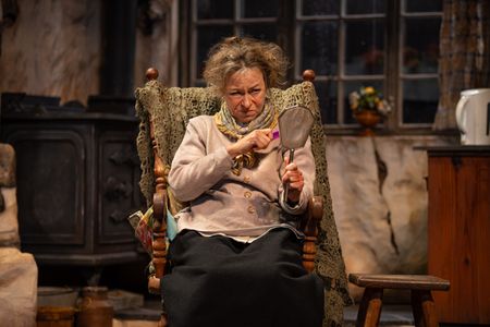 A darkly comic tale exposing a savage relationship between mother and daughter