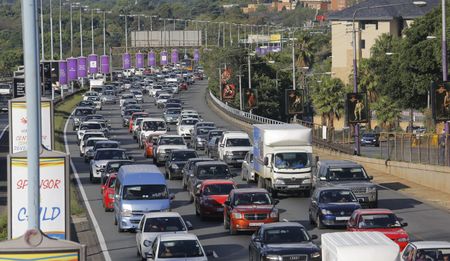 Load shedding snarls up Joburg and Pretoria traffic, rain adds to the pain
