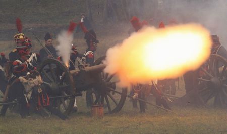 Recalling 1812 battle, Putin calls for unity in Russia