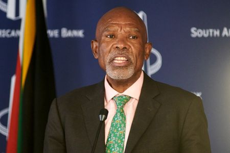 South Africa’s New Government Sparks Rush Into Local Bonds