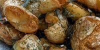 I needed to show you a close-up of those potatoes. Seriously. (Photos: Tony Jackman)<br>