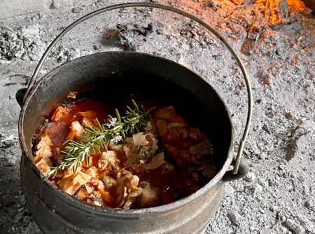 Beef shortrib potjie, Italian style