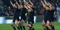 TJ Perenara of New Zealand leads the haka with teammates prior to the Autumn International match between England and New Zealand at Twickenham Stadium in London on 19 November 2022. (Photo: David Rogers / Getty Images)