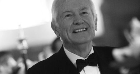 Allan Gray: Death of a gentleman