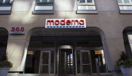 Moderna gets further $472 million U.S. award for coronavirus vaccine development