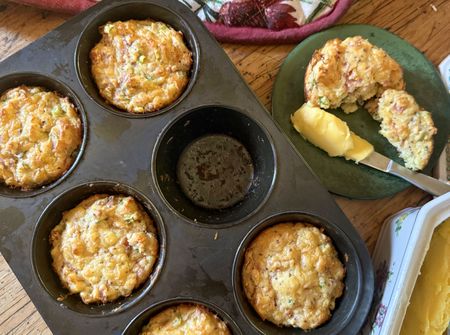 Lekker Brekker Monday: Cheese and ham muffins