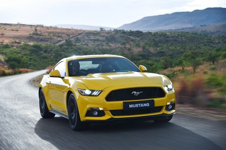 Ford Mustang 5.0 V8 Fastback: Galloping racehorse  – or one-trick pony?