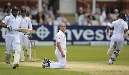 Day 1 at Lord's: Controversy, collapses, and Alice Cooper