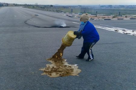 Desperate Gqeberha residents stage poo protest as municipality appears to shun service delivery duties 