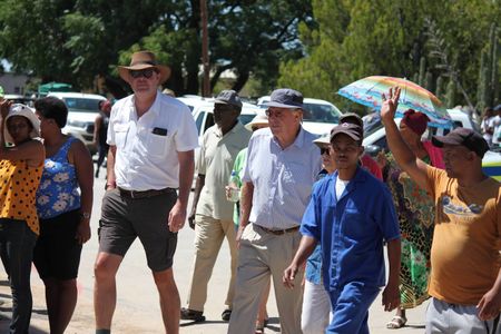 Street Talk – farmers battle power cuts