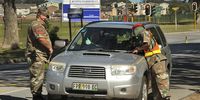 A roadblock by members of the South African Defence Force on one of Port Elizabeth's busiest roads.  <br>(Photo: Mike Holmes)