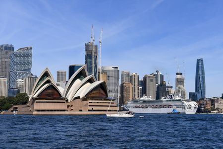 Australia seeks to reassure citizens on Covid-19 after cruise ship outbreak