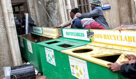 GroundUp: Backlash from staff and alumni against UCT executive