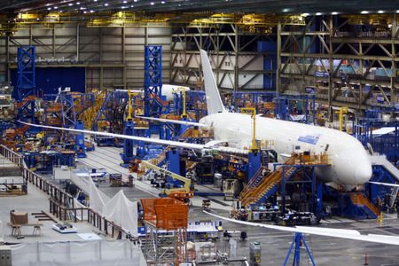 FAA proposes directive after lapse on Boeing Dreamliner aircraft