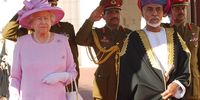 Britain's Queen Elizabeth II, left, and Qaboos bin Saed, the late Sultan of Oman, right, during an official reception at Al Alam Palace in Muscat, Oman, 26 November 2010. Analysis by Declassified showed that upon his death British journalists emphasised the alleged popularity of Qaboos and repeated sympathetic lines from British officials who went to extraordinary lengths to praise the dead dictator and support his unelected successor, his cousin Haitham. (Photo: EPA / Hamid al-Qasmi)
