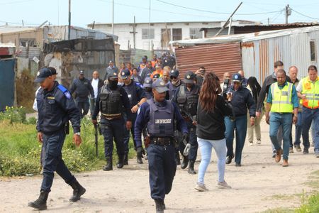 Hundreds of law enforcement officers descend on Cape Town’s Philippi East in joint operation