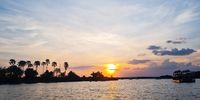Sunset cruise on the Zambezi. (Photo: Marita van der Vyver)<br>