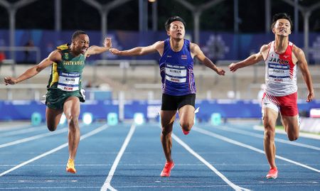 SA sprinter Bayanda Walaza sets sights on World Champs after student Games success