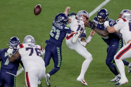 Seahawks beat Patriots to win Super Bowl LX