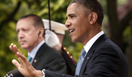 Obama: US Preserves Diplomatic, Military Options On Syria