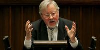 Vytautas Landsbergis gestures during a speech during a gala session of the Sejm in Warsaw, Poland, on 3 June 2009. The session was held to mark the 20th anniversary of  the 4 June election and Poland’s independence. (Photo: EPA / Bartlomiej Zborowski) 