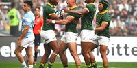  Aphelele Fassi of South Africa celebrates with teammates after scoring a try during the the Rugby Championship match against Argentina at Estadio Unico Madre de Ciudades on 21 September 2024 in Santiago del Estero, Argentina. (Photo: Rodrigo Valle / Getty Images)