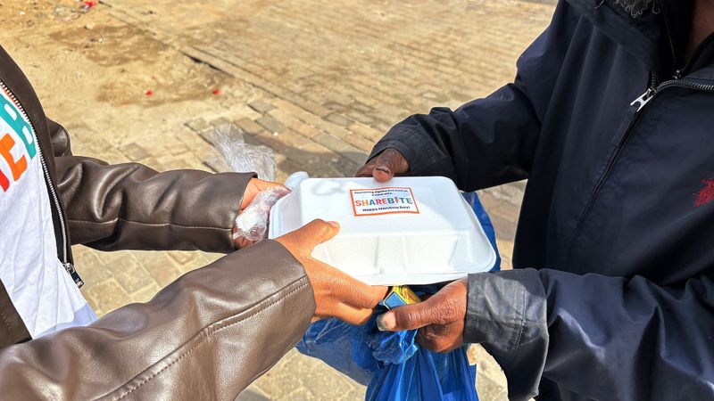 Students tell of going up to seven days without food