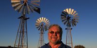 Leon Swanepoel, the Windpump Doctor of the Hard Man’s Karoo. (Photo: Chris Marais)<br>