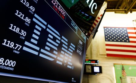 In Man vs. Machine, Human Wins Over IBM's AI Debater