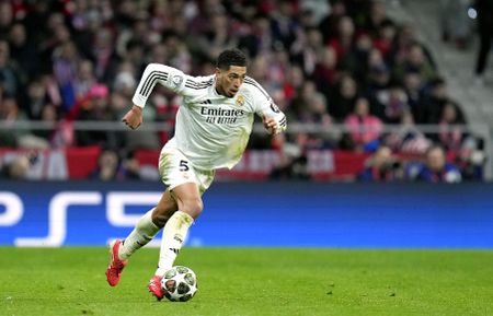 Carlo Ancelotti defiant despite pressure to walk away from Real Madrid job