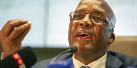 Should Aaron Motsoaledi stay on as health minister?
