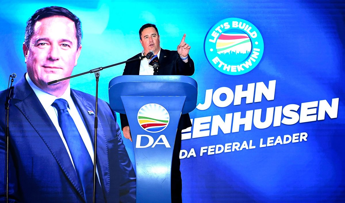 What happens next in the DA if Steenhuisen goes?