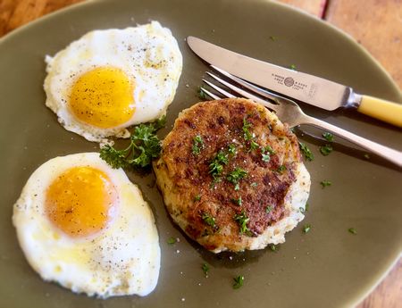 Lekker Brekker Monday: Potato and bacon cakes