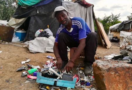 Mushroomville waste pickers avoid eviction, for now