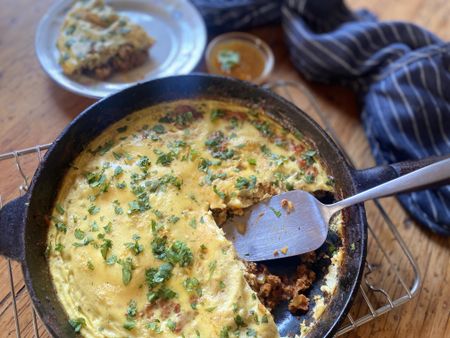 Lekker Brekker Monday: Curried mince frittata