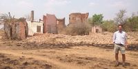 Ben Freeth at the ruins of his family home at Mount Carmel farm near Chegutu, Zimbabwe, in 2016. (Photo: Mike Campbell Foundation)