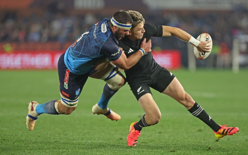 All Blacks produce muscular display against Bulls to send warning to Boks