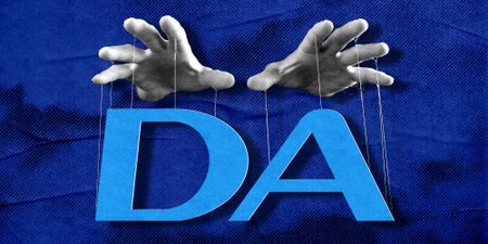 Who really makes the decisions in the Democratic Alliance?