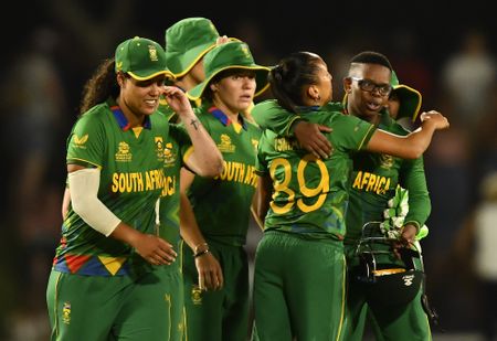 Proteas Women thump White Ferns to keep World Cup hopes alive
