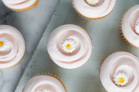 I wonder if there is a carrot cake out there thinking of me too?