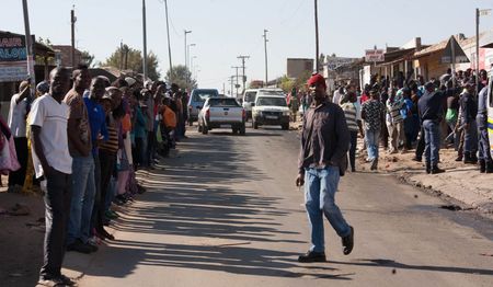 Spending daytime in Diepsloot, fearing the nighttime