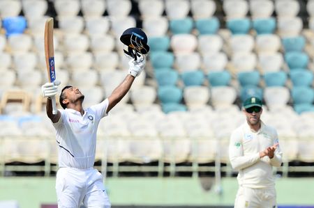 Wilting Proteas hope the heavens open