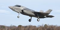 A British pilot takes off in an F-35 Lightning (Photo: EPA / Andy Wolfe / MOD)