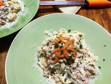Pasta pronto: Tagliatelle with salmon and capers
