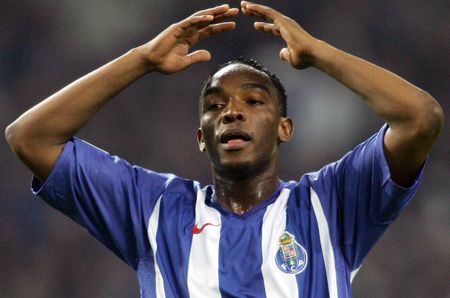 A brief look: Benni McCarthy returns - 'hungry' to play for Pirates