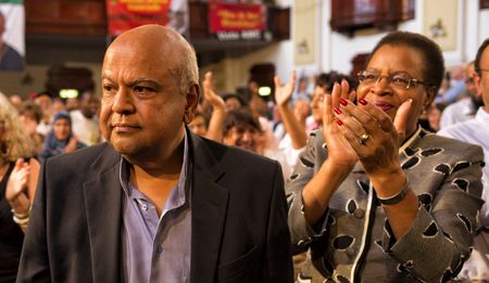 TRAINSPOTTER: The Long Goodbye—Gordhan and the anti-Zuma resistance hack the Kathrada memorial